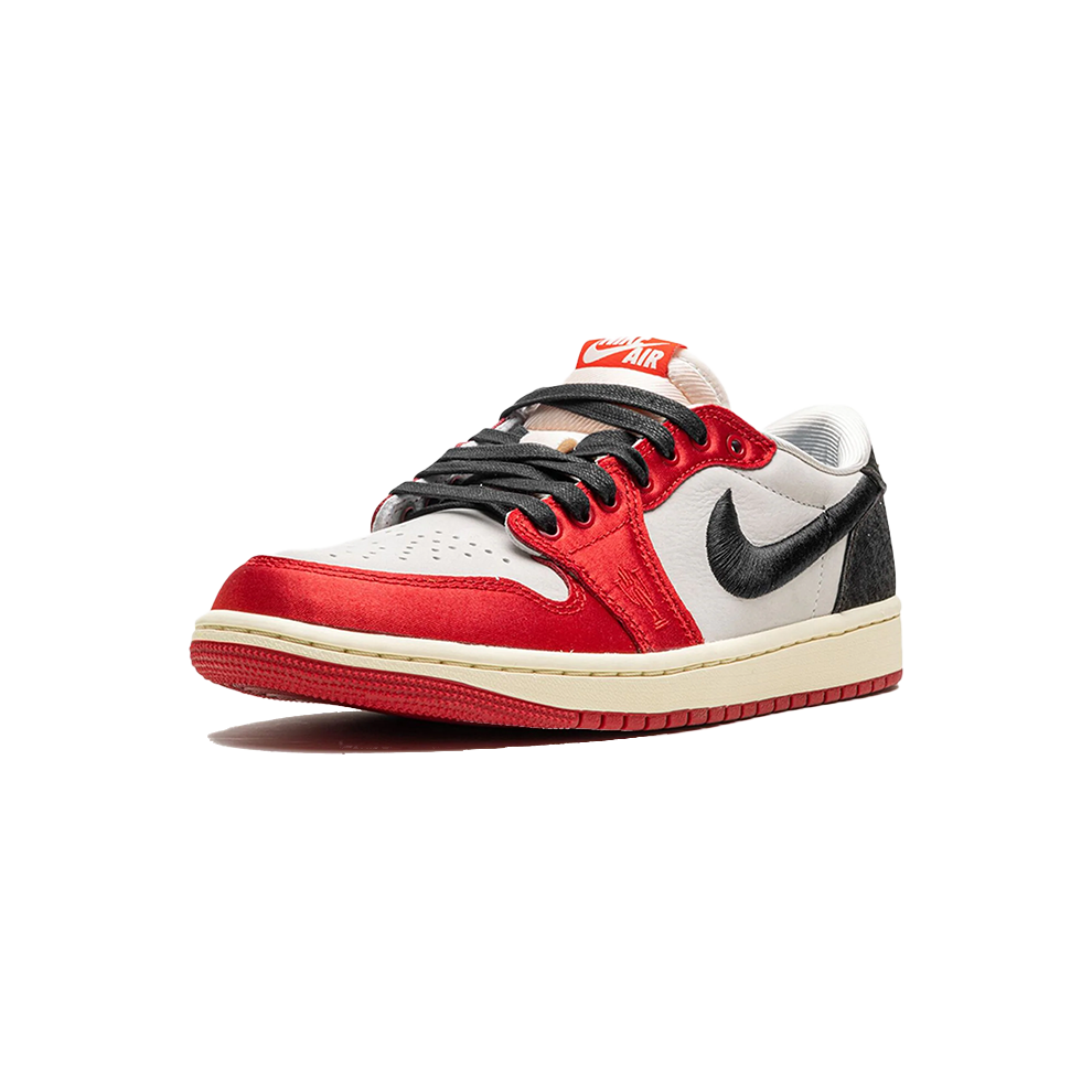 airjordan1lowogtrophyroom2.png