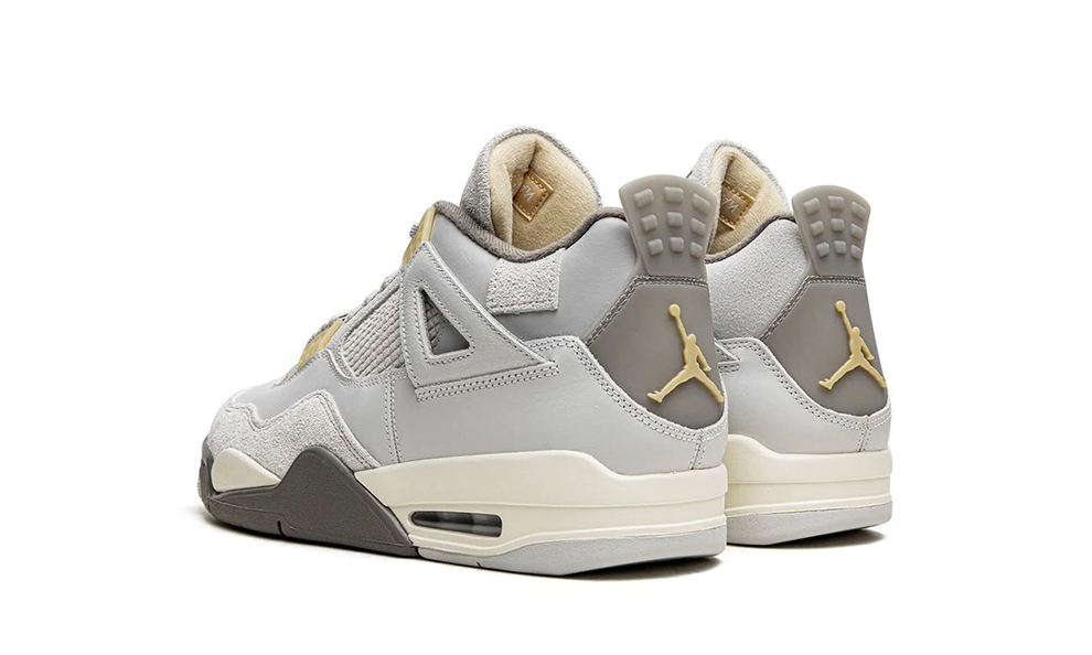 Air Jordan 4 - Craft Photon Dust