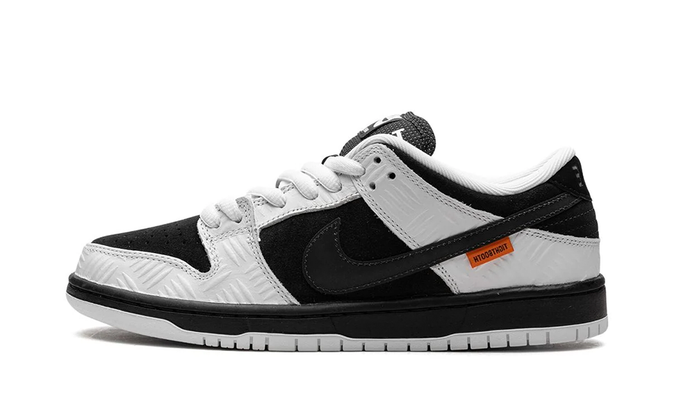 Nike SB Dunk Low - Tightbooth